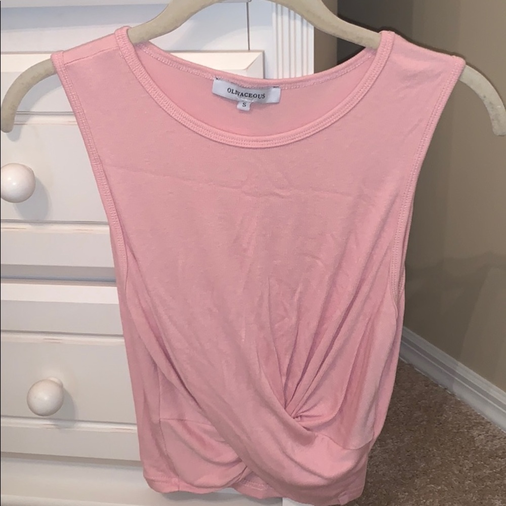 Olivaceous tank